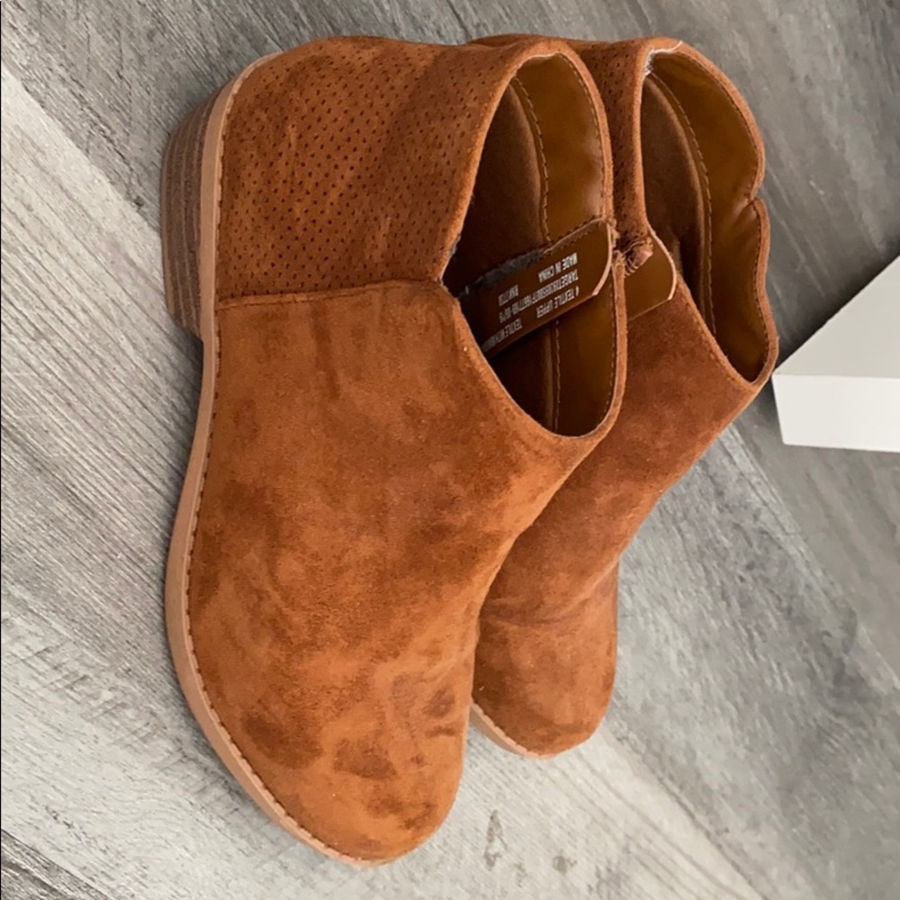 Ankle boots these are actually a four
